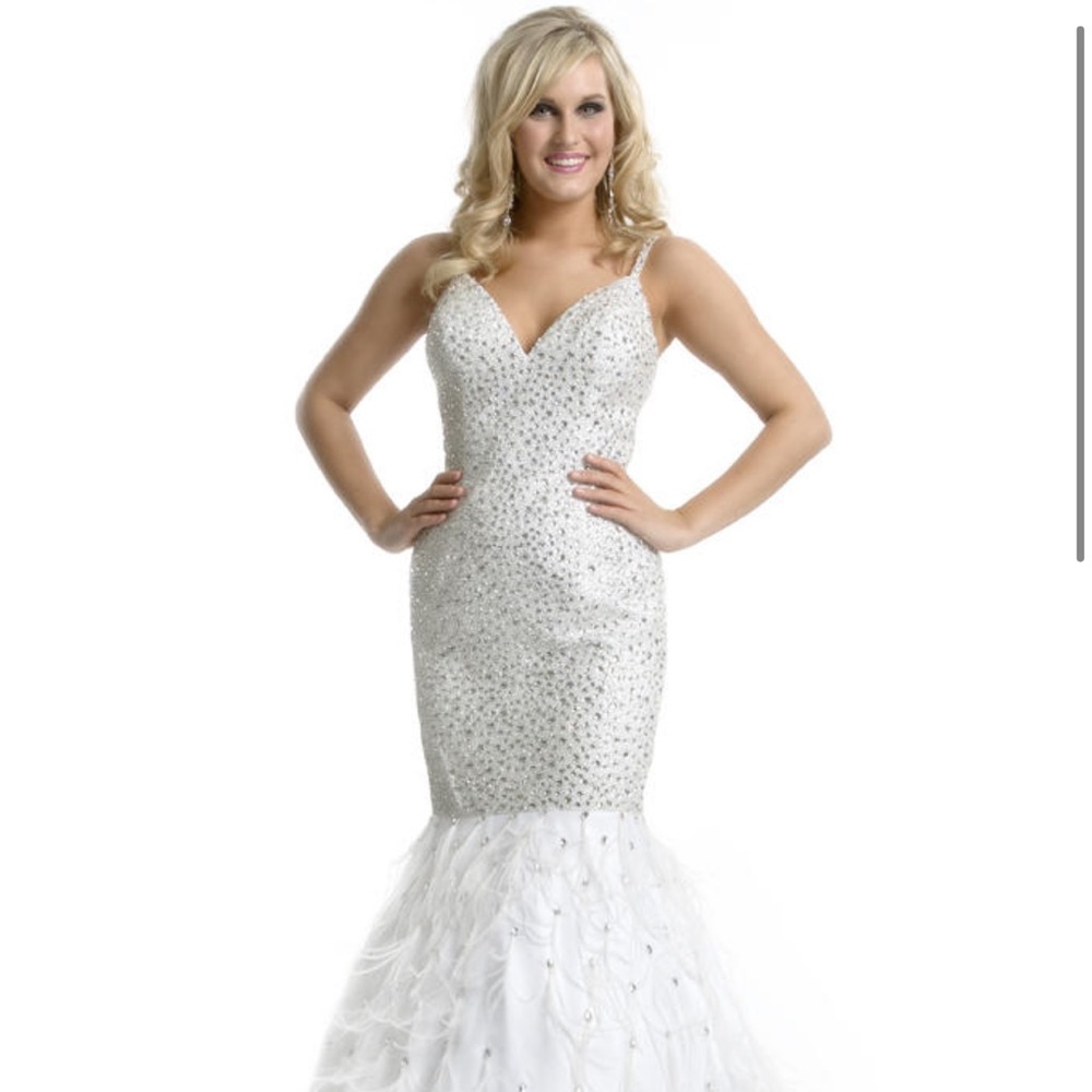 PRIMA DONNA by RACHEL ALLAN National Level Pageant Dress 5616 sz 4